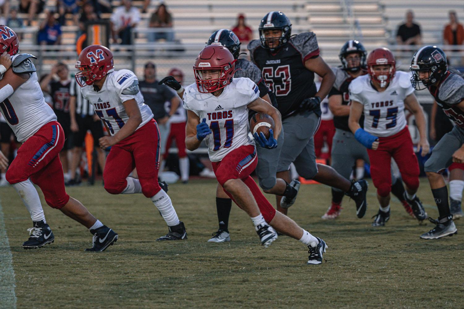 RB looking for space to run