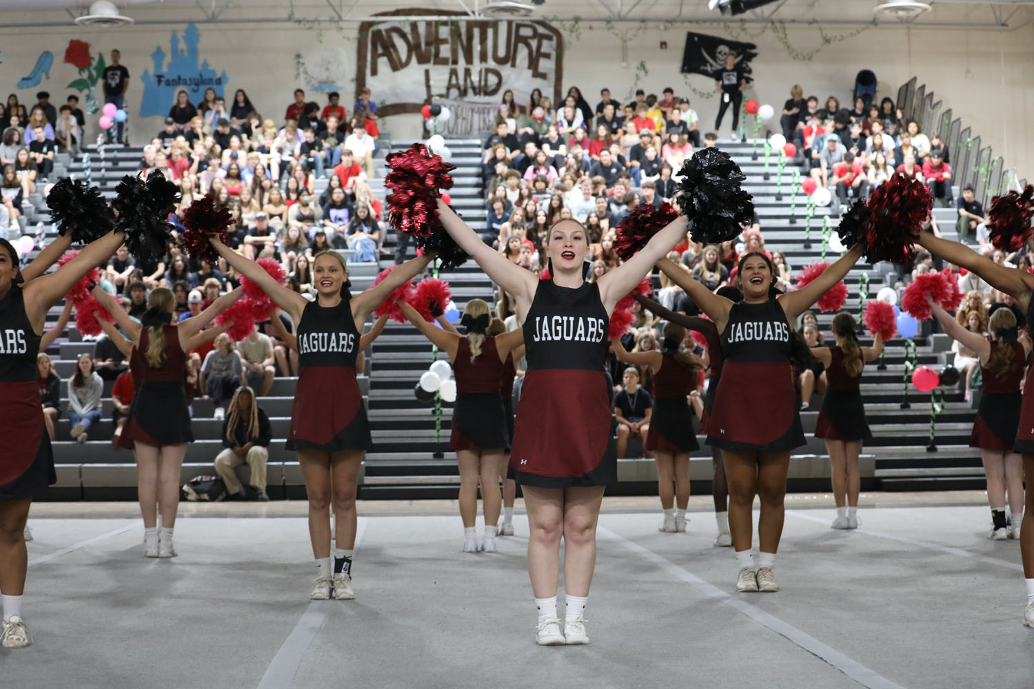 Cheer pumpinp up the crowd Cheer pumpinp up the crowd