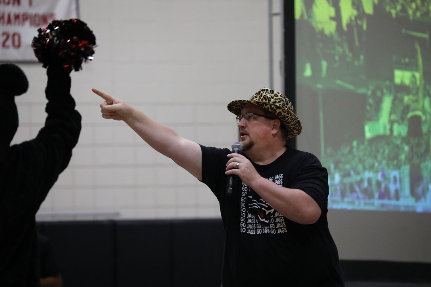 Mr. Steinkepmer pointing to the crowd! Mr. Steinkepmer pointing to the crowd!
