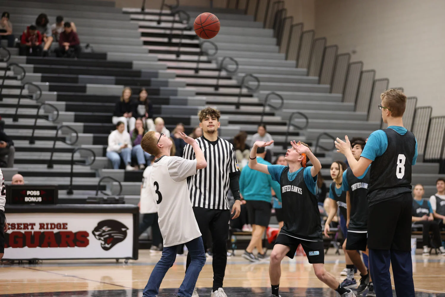 Tipoff! Tipoff!